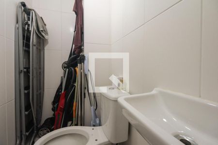 Apartamento à venda com 204m², 3 quartos e 4 vagasBanheiro de serviço 