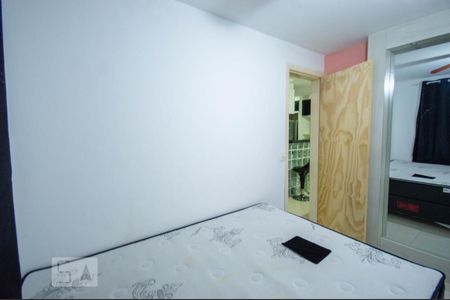 Quarto 2 de apartamento para alugar com 2 quartos, 49m² em Santo Antônio, São José dos Pinhais