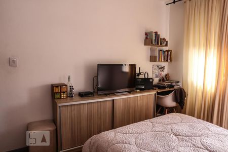 Quarto 1 de apartamento à venda com 3 quartos, 73m² em Cristal, Porto Alegre