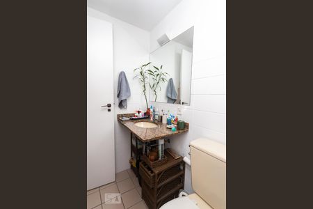 Apartamento à venda com 61m², 2 quartos e 1 vaga Apartamento à venda com 61m², 2 quartos e 1 vagaBanheiro