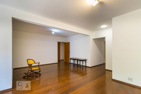Sala de apartamento para alugar com 4 quartos, 250m² em Cambuí, Campinas