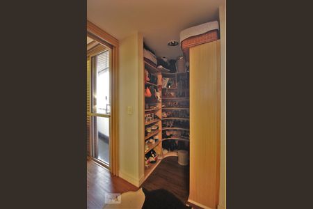 Apartamento à venda com 420m², 3 quartos e 4 vagasCloset