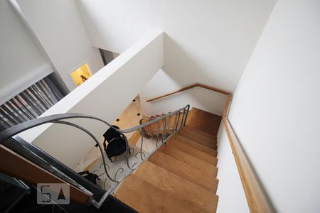 Apartamento à venda com 420m², 3 quartos e 4 vagasEscadas