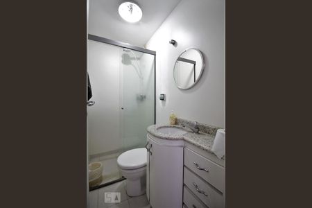 Apartamento à venda com 420m², 3 quartos e 4 vagasBanheiro de Serviço