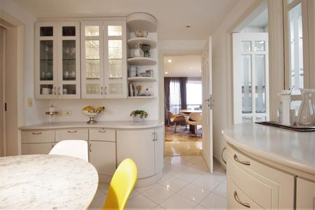 Apartamento à venda com 420m², 3 quartos e 4 vagasCopa