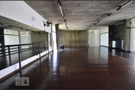 Apartamento à venda com 420m², 3 quartos e 4 vagasÁrea comum - Salão de festas