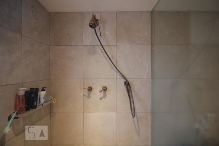 Apartamento à venda com 420m², 3 quartos e 4 vagasChuveiro