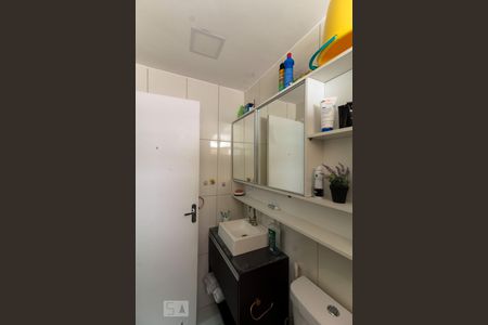 Banheiro de apartamento à venda com 2 quartos, 52m² em Itanhangá, Rio de Janeiro