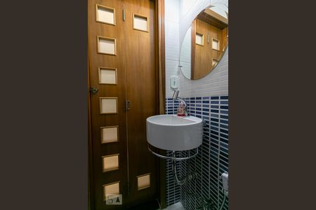 Lavabo de casa para alugar com 2 quartos, 145m² em Vila Invernada, São Paulo