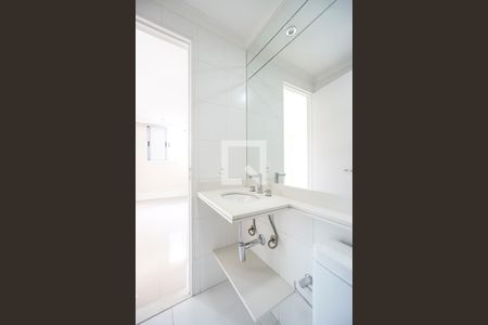 Apartamento para alugar com 70m², 2 quartos e 1 vaga Apartamento para alugar com 70m², 2 quartos e 1 vagaBanheiro social