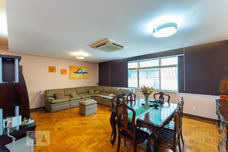 Sala de apartamento à venda com 3 quartos, 225m² em Icaraí, Niterói