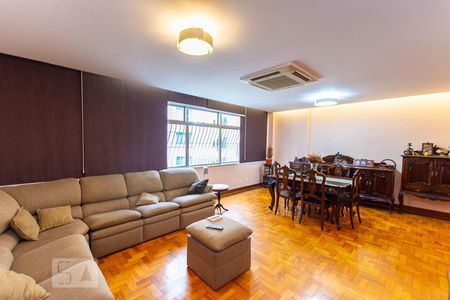 Sala de apartamento à venda com 3 quartos, 225m² em Icaraí, Niterói
