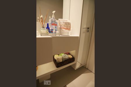 Apartamento à venda com 90m², 2 quartos e 2 vagasLavabo