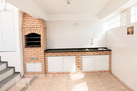 Casa à venda com 185m², 3 quartos e 2 vagasChurrasqueira