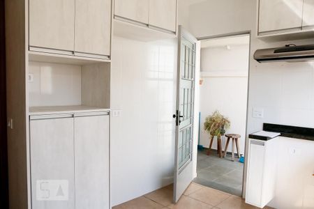 Casa à venda com 185m², 3 quartos e 2 vagasCozinha