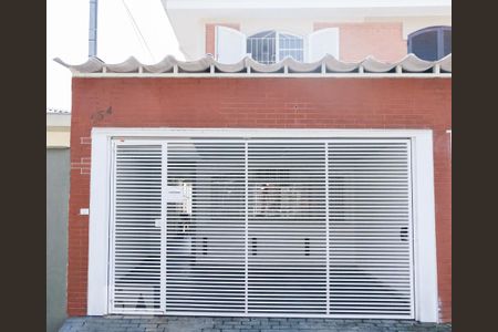 Casa à venda com 185m², 3 quartos e 2 vagasFachada