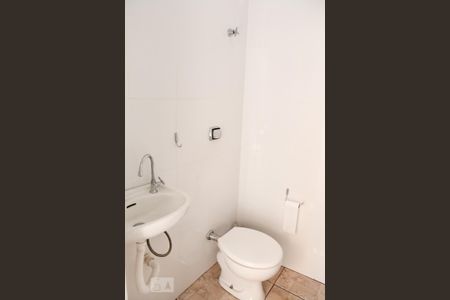 Casa à venda com 185m², 3 quartos e 2 vagasBanheiro de Serviço