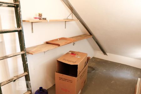 Casa à venda com 185m², 3 quartos e 2 vagasQuarto de Ferramentas