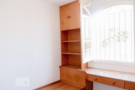 Casa à venda com 185m², 3 quartos e 2 vagasQuarto 2