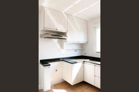 Casa à venda com 185m², 3 quartos e 2 vagasCozinha