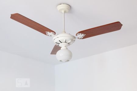 Casa à venda com 185m², 3 quartos e 2 vagasQuarto 3