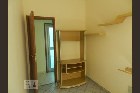 Sala de casa à venda com 5 quartos, 450m² em Braz de Pina, Rio de Janeiro