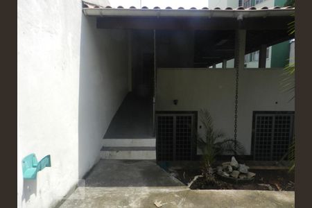 Casa à venda com 450m², 5 quartos e 5 vagas Casa à venda com 450m², 5 quartos e 5 vagasÁrea comum - Churrasqueira