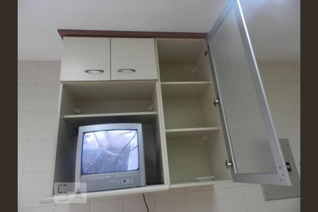 Casa à venda com 450m², 5 quartos e 5 vagas Casa à venda com 450m², 5 quartos e 5 vagasCozinha - Armários