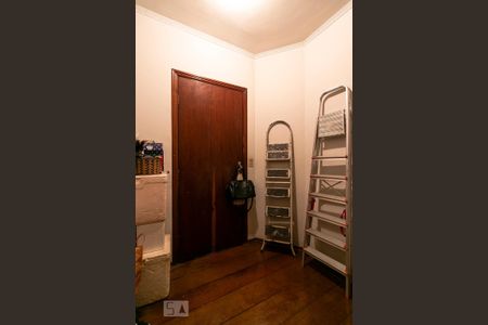 Casa à venda com 350m², 3 quartos e 8 vagasSuíte 1 - Closet