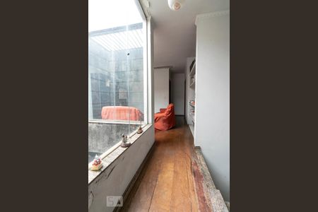 Casa à venda com 350m², 3 quartos e 8 vagasCorredor Superior