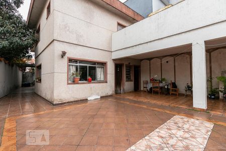 Casa à venda com 350m², 3 quartos e 8 vagasGaragem / Quintal