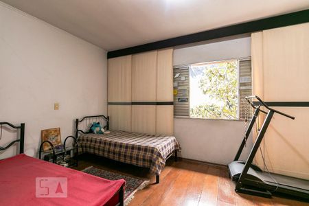 Casa à venda com 350m², 3 quartos e 8 vagasSuíte 2