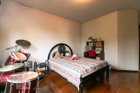 Casa à venda com 350m², 3 quartos e 8 vagasSuíte 1