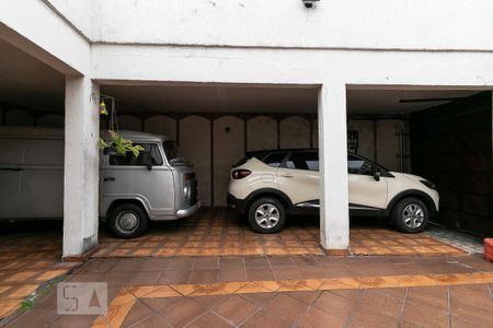 Casa à venda com 350m², 3 quartos e 8 vagasGaragem / Quintal