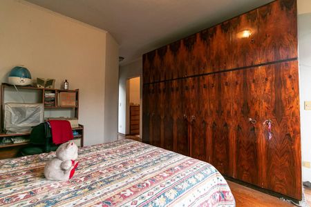 Casa à venda com 350m², 3 quartos e 8 vagasSuíte 1