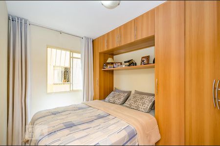 Quarto 1 de apartamento para alugar com 2 quartos, 55m² em Estrela do Oriente, Belo Horizonte