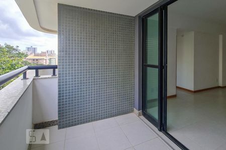 Varanda Sala de apartamento para alugar com 3 quartos, 75m² em Imbuí, Salvador