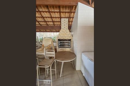 Apartamento para alugar com 75m², 3 quartos e 2 vagasÁrea comum - Churrasqueira