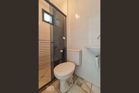 Apartamento para alugar com 75m², 3 quartos e 2 vagasBanheiro de Serviço