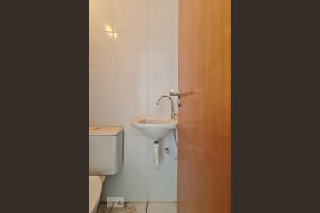 Apartamento para alugar com 75m², 3 quartos e 2 vagasBanheiro de Serviço