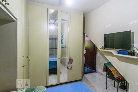 Casa à venda com 203m², 5 quartos e 3 vagasCasa 2 Quarto 1