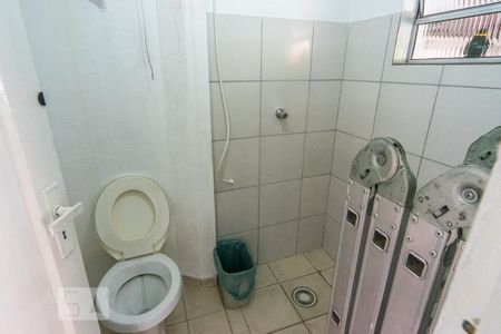 Casa à venda com 203m², 5 quartos e 3 vagasBanheiro de Serviço