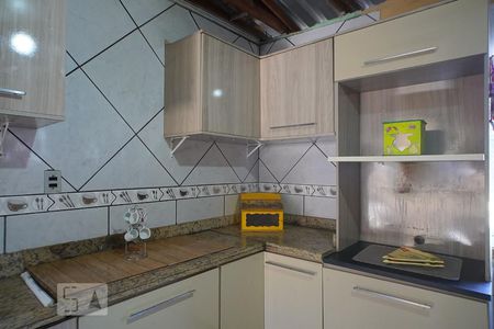 Cozinha de casa à venda com 4 quartos, 150m² em Niterói, Canoas