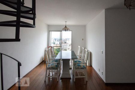 Sala de apartamento à venda com 4 quartos, 138m² em Maracanã, Rio de Janeiro