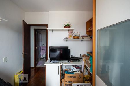 Apartamento à venda com 138m², 4 quartos e 3 vagasQuarto 1