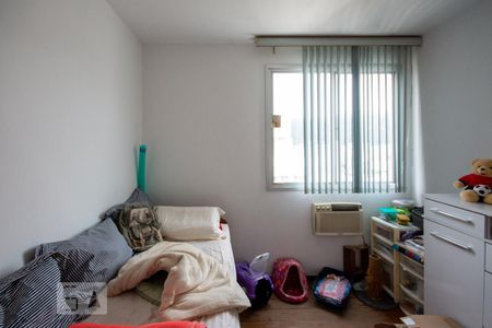 Apartamento à venda com 138m², 4 quartos e 3 vagasQuarto 2