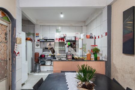 Casa à venda com 381m², 3 quartos e 2 vagasCozinha e Área de Serviço