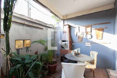 Casa à venda com 381m², 3 quartos e 2 vagasVaranda