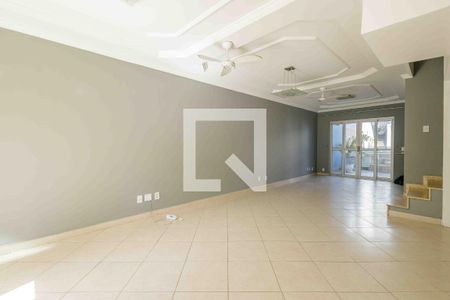 Sala de casa de condomínio à venda com 4 quartos, 350m² em Vargem Pequena, Rio de Janeiro