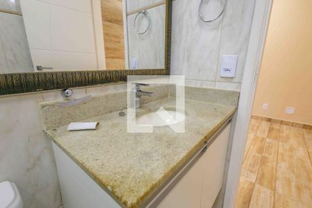 Casa de condomínio à venda com 350m², 4 quartos e 4 vagasBanheiro da Suíte 1